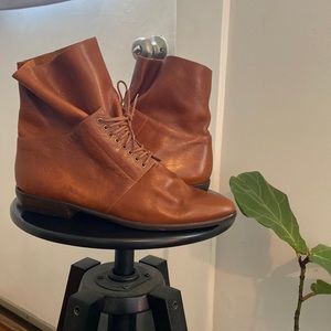 Vintage Vaneli Boots Paperbag